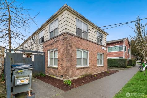 7311 Woodlawn Avenue NE Seattle WA 98115