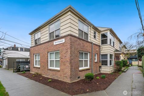 7311 Woodlawn Avenue NE Seattle WA 98115
