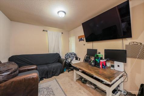 1931 Mcdougall Avenue Everett WA 98201