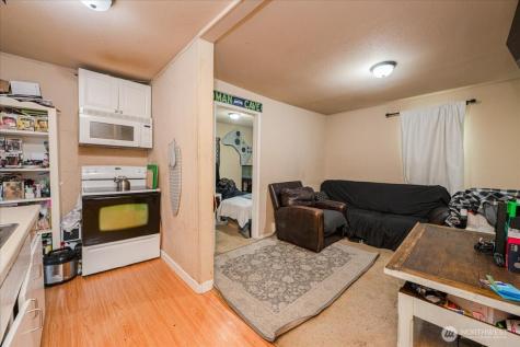 1931 Mcdougall Avenue Everett WA 98201
