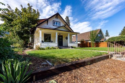 1112 Commercial Street Leavenworth WA 98826
