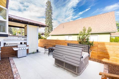 1112 Commercial Street Leavenworth WA 98826