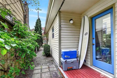 2434 55th Avenue SW Seattle WA 98116