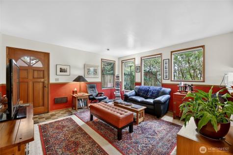 2434 55th Avenue SW Seattle WA 98116