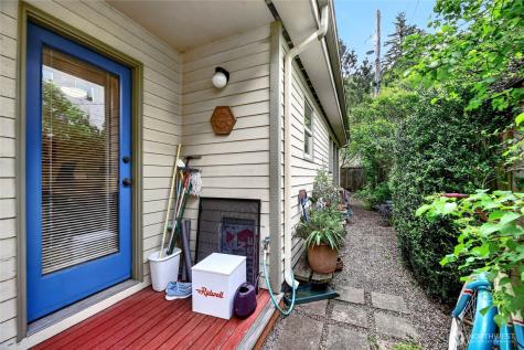 2434 55th Avenue SW Seattle WA 98116