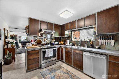 2434 55th Avenue SW Seattle WA 98116
