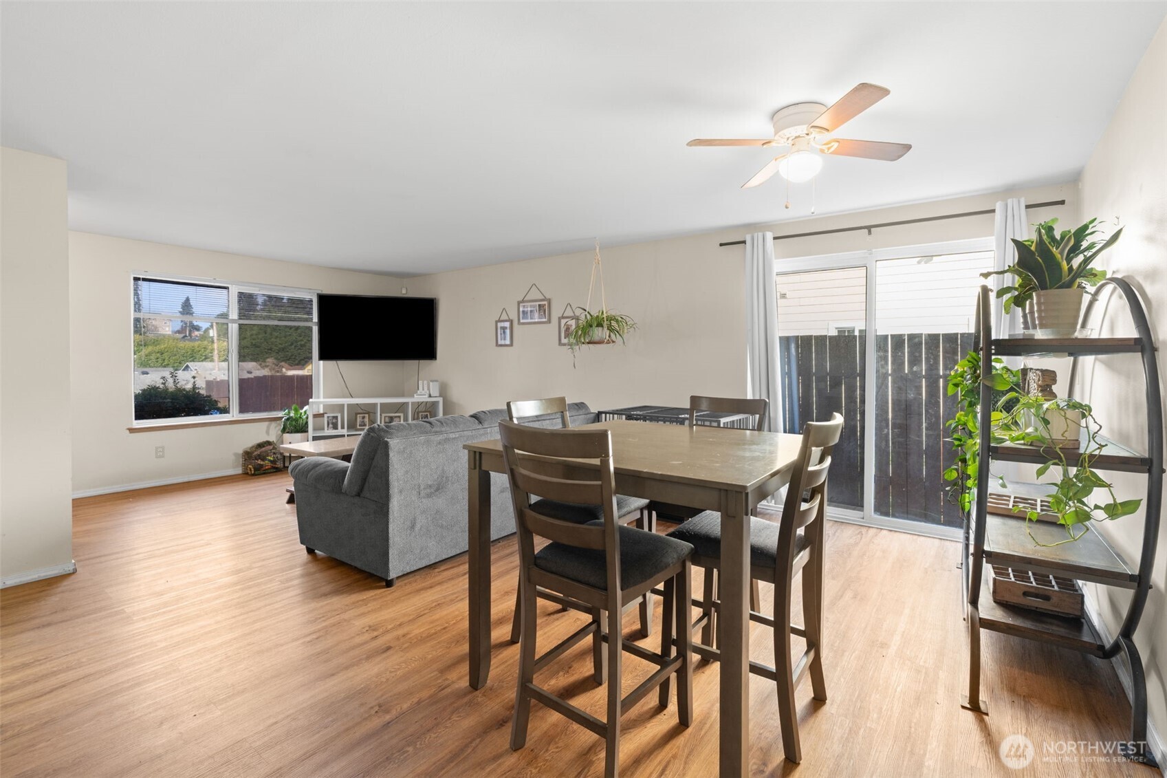 2768 Maple Street Bremerton WA 98310