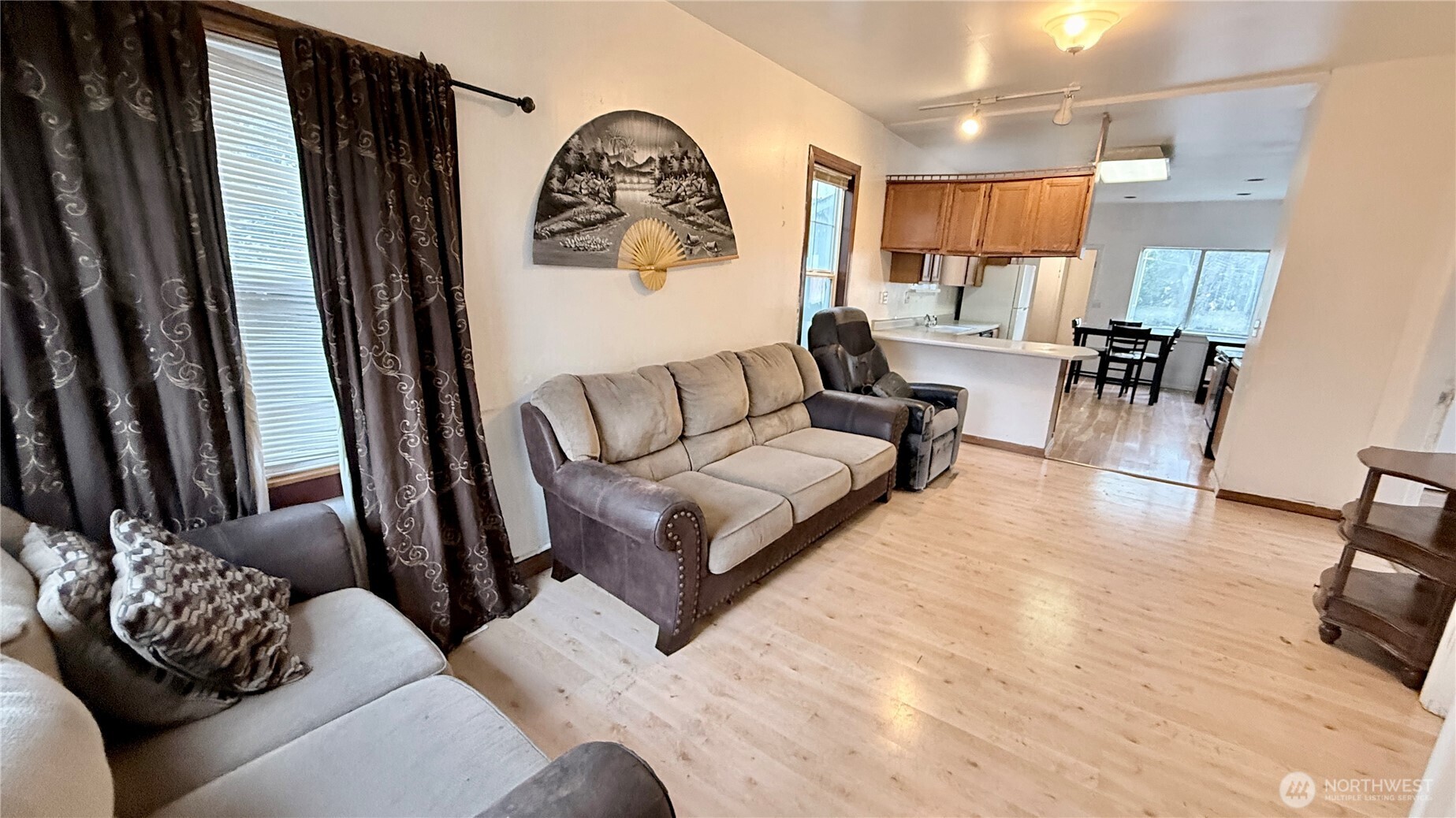 527 S Sullivan Street Seattle WA 98108