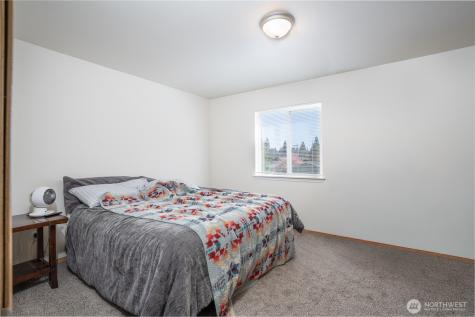 10910 Fruitland Avenue E Puyallup WA 98373