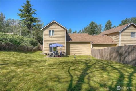 10910 Fruitland Avenue E Puyallup WA 98373