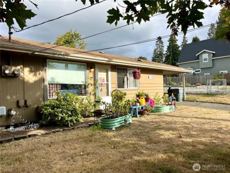 1004 15th Avenue Milton WA 98354