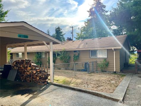 1004 15th Avenue Milton WA 98354