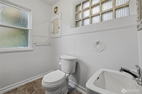 3915 S Brandon Street Seattle WA 98118