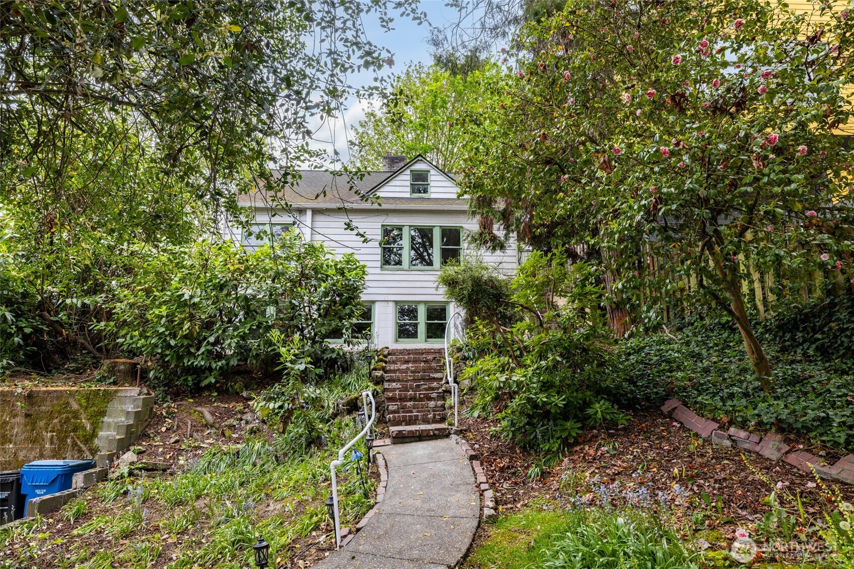 3915 S Brandon Street Seattle WA 98118