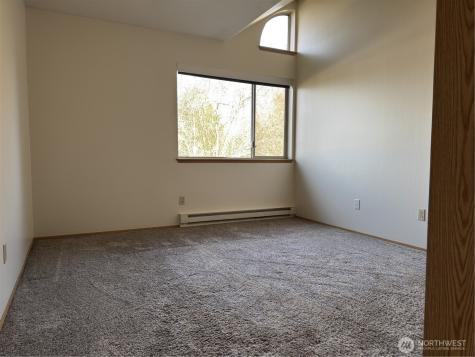 2826 NE 8th Street Renton WA 98056