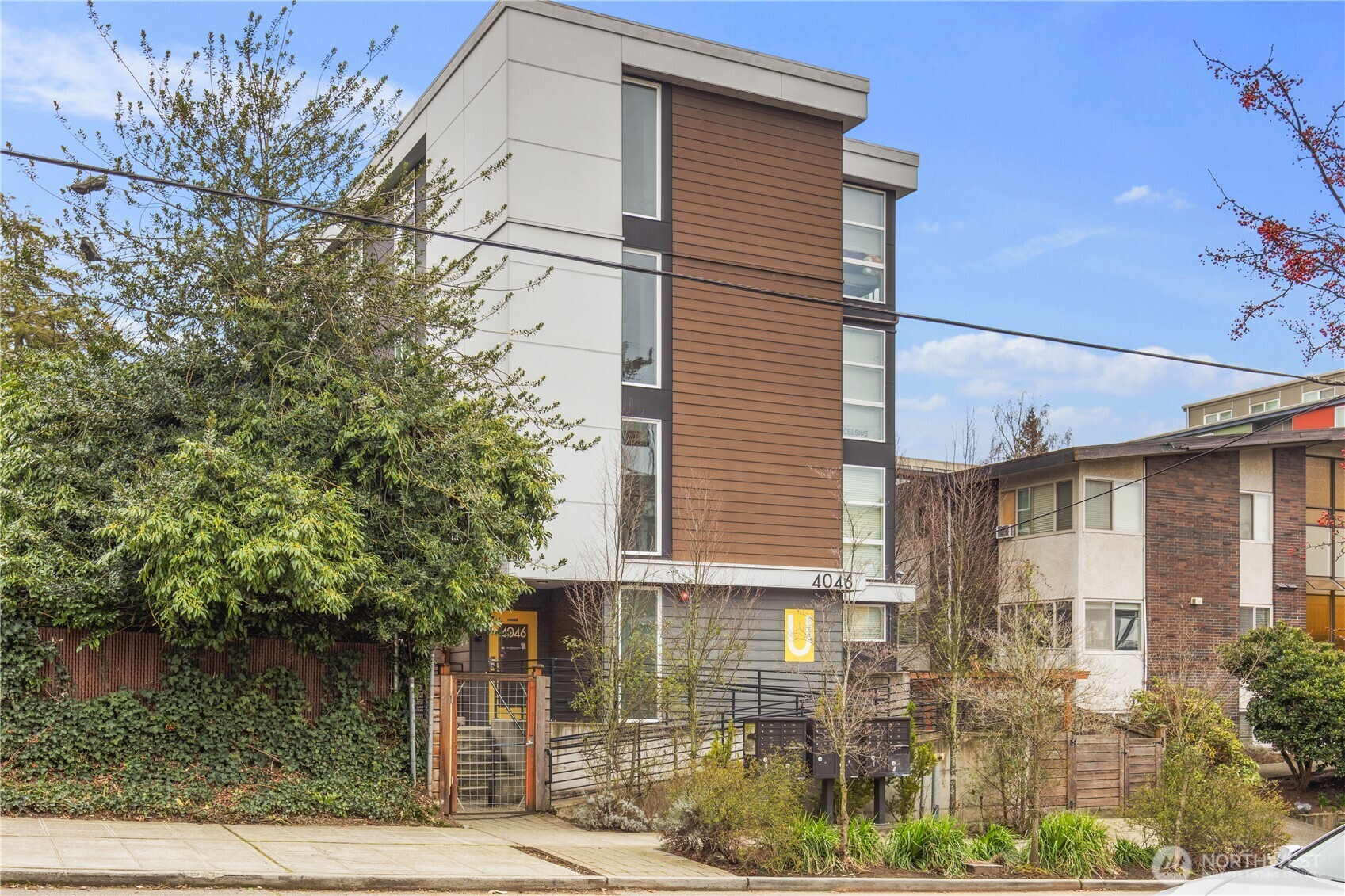 4046 8th Avenue NE Seattle WA 98105