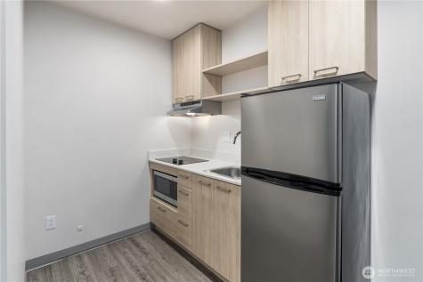 4046 8th Avenue NE Seattle WA 98105