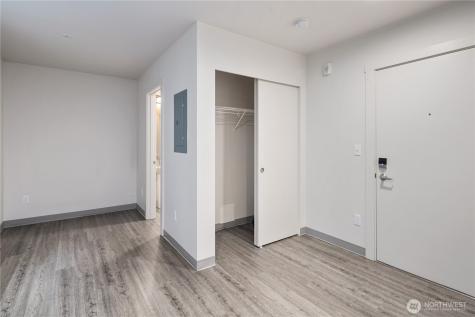 4046 8th Avenue NE Seattle WA 98105