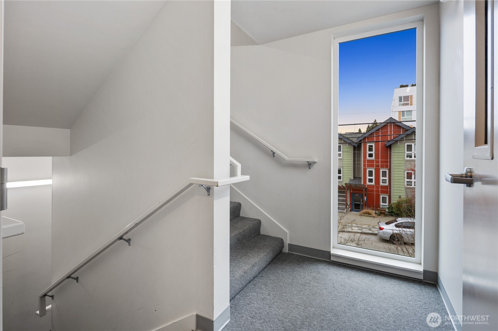 4046 8th Avenue NE Seattle WA 98105
