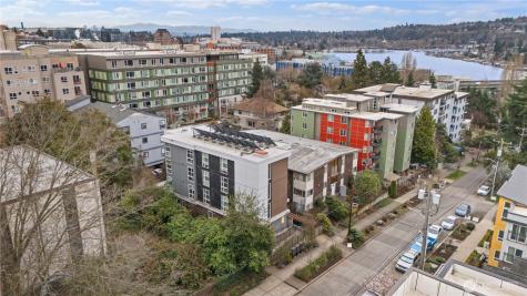4046 8th Avenue NE Seattle WA 98105