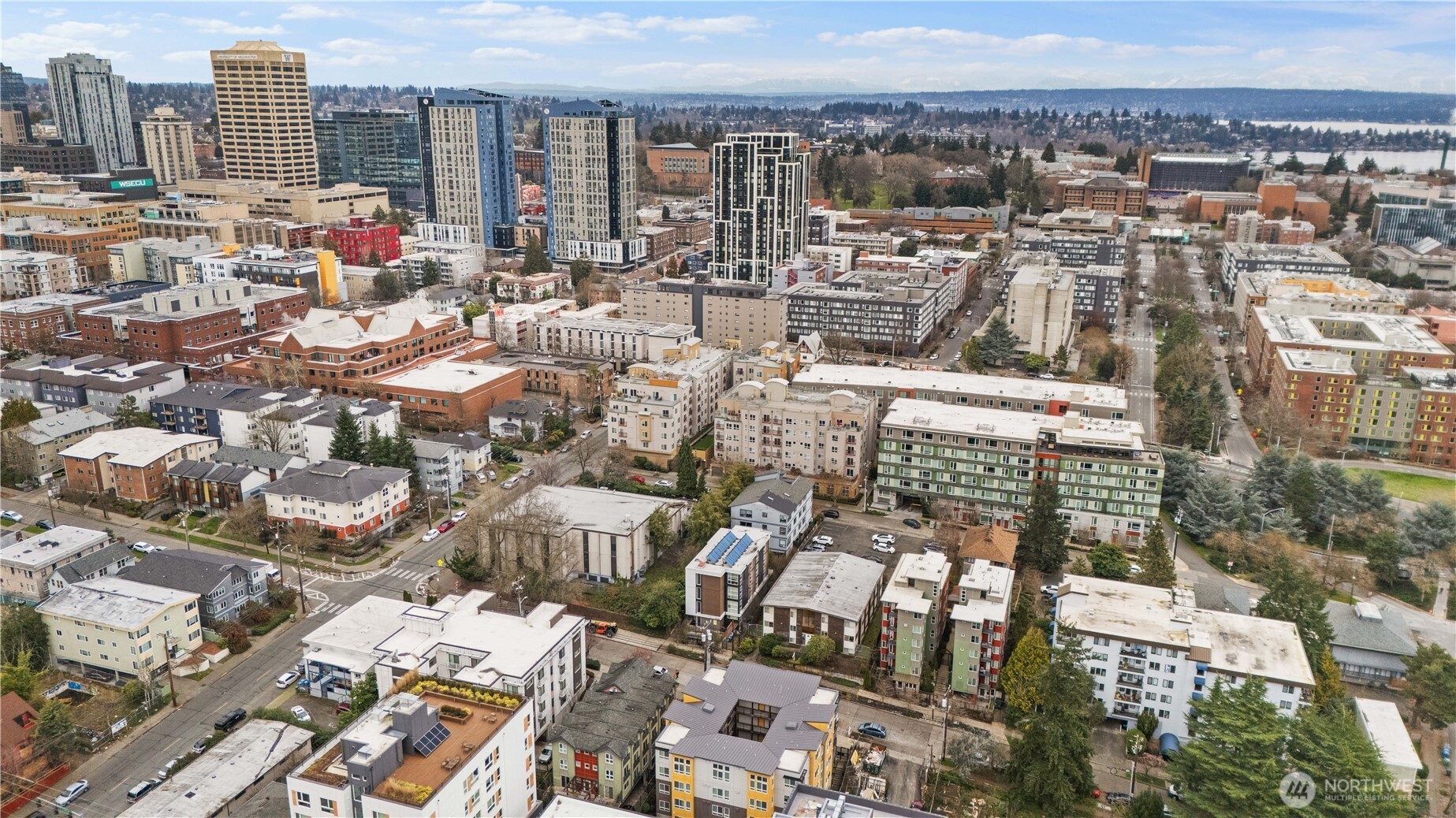 4046 8th Avenue NE Seattle WA 98105