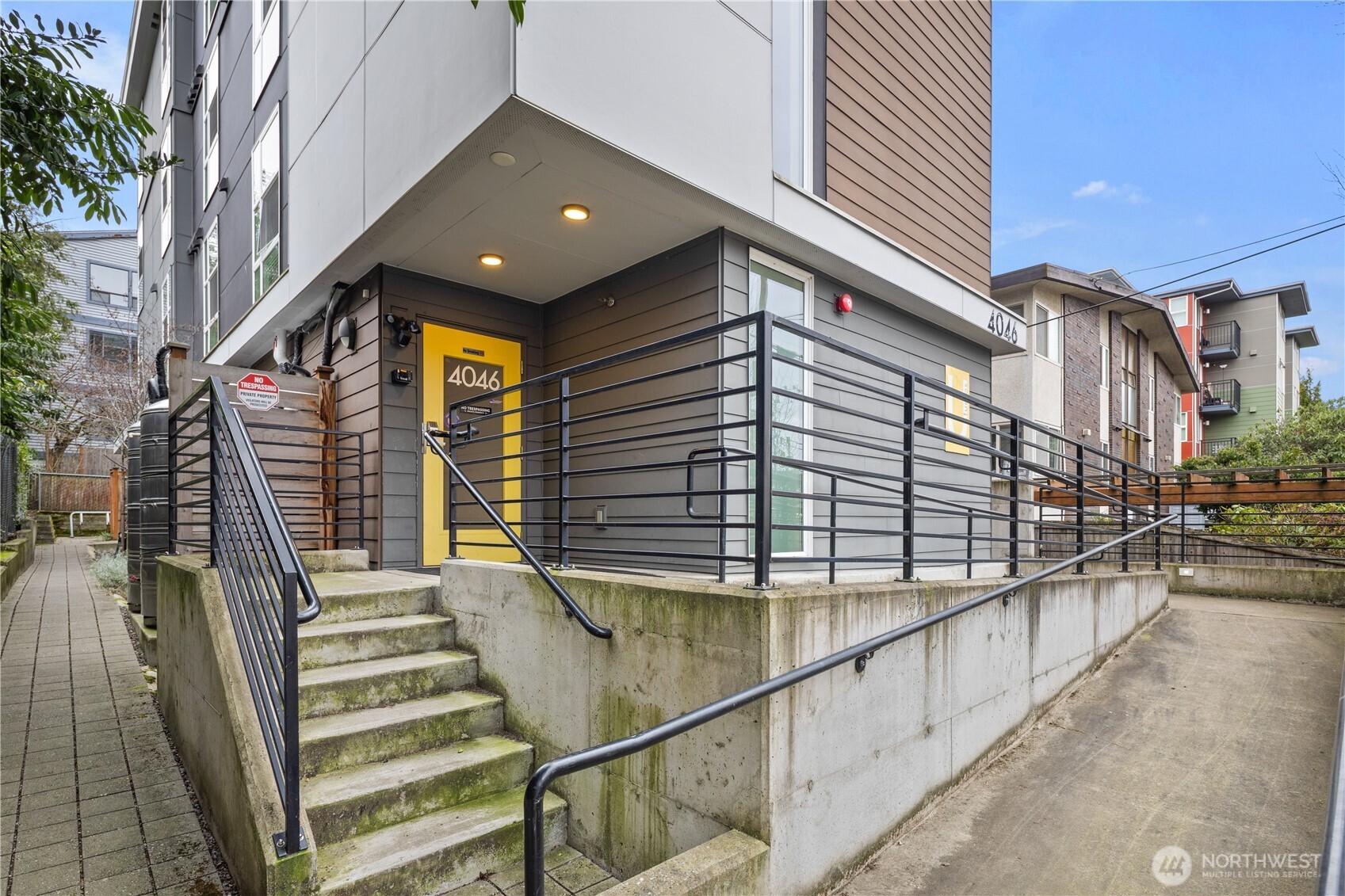 4046 8th Avenue NE Seattle WA 98105