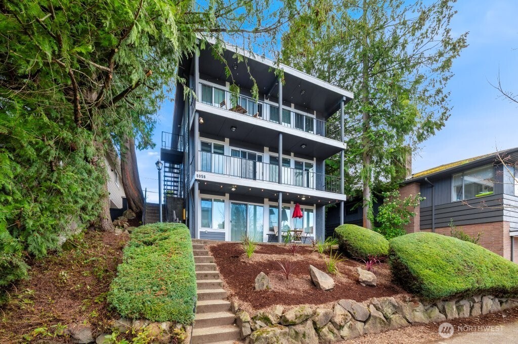 5954 Fauntleroy Way SW Seattle WA 98136