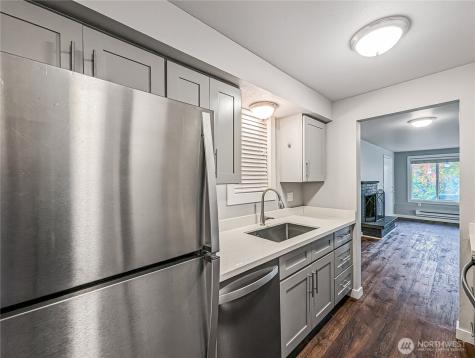 5954 Fauntleroy Way SW Seattle WA 98136