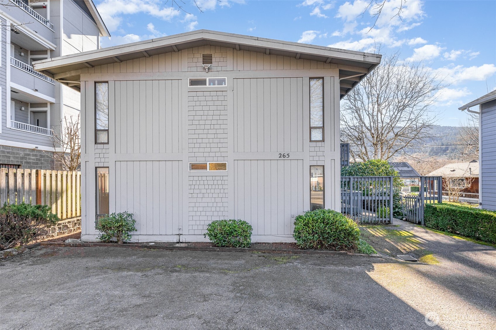 265 E Sunset Way Issaquah WA 98027