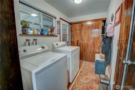 2023 14th Avenue NW Puyallup WA 98371