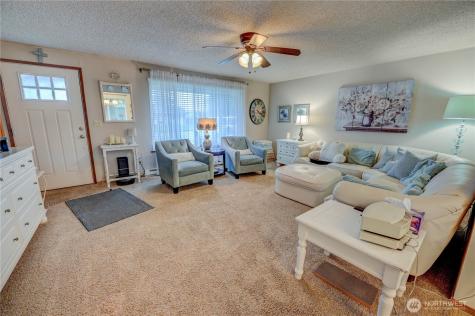 2023 14th Avenue NW Puyallup WA 98371