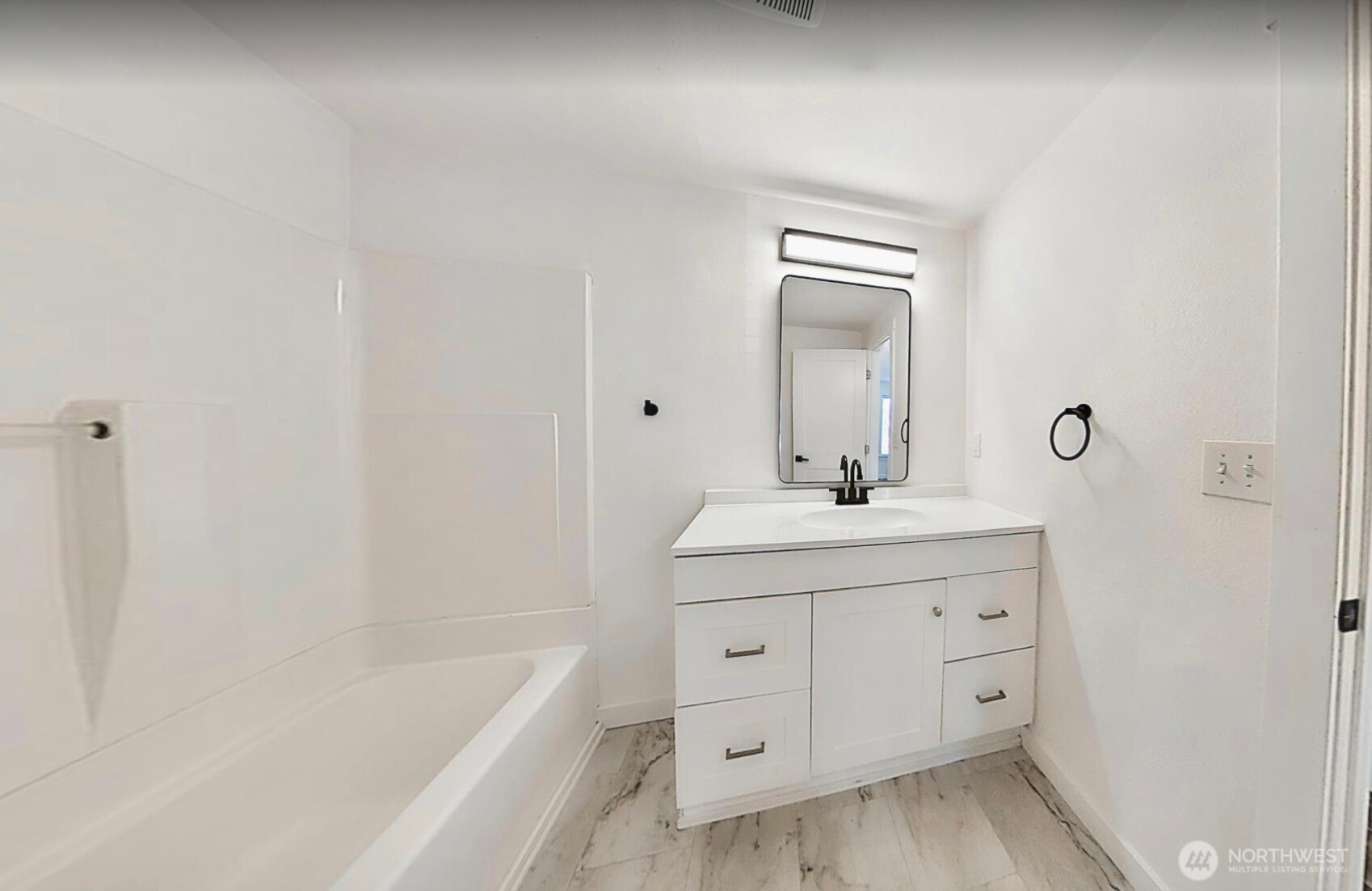 814 5th Street Steilacoom WA 98388