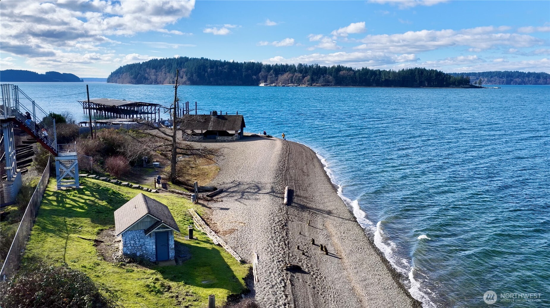 814 5th Street Steilacoom WA 98388