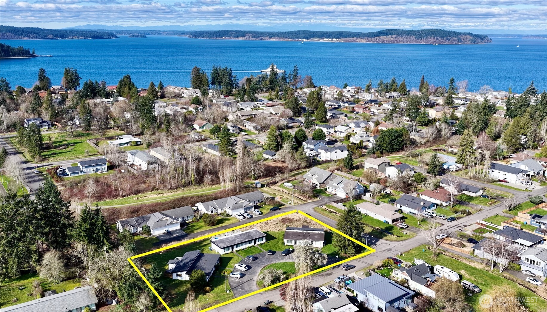 814 5th Street Steilacoom WA 98388