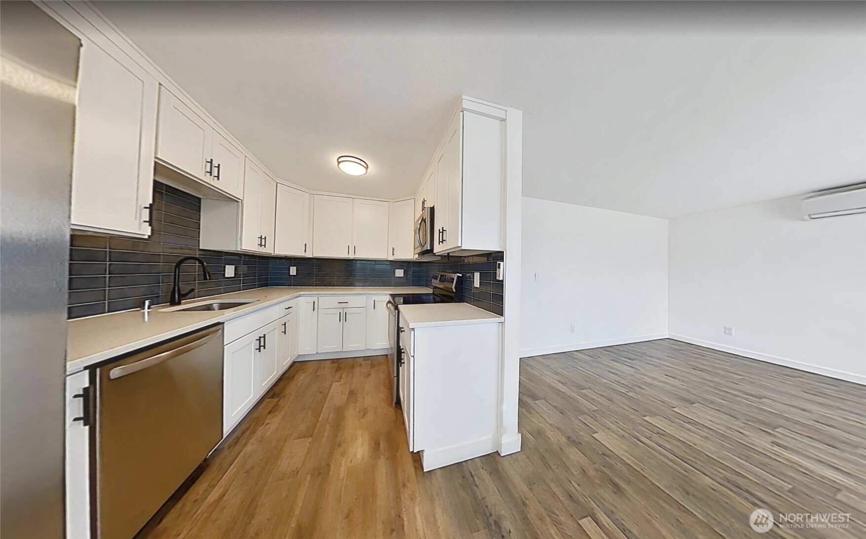 814 5th Street Steilacoom WA 98388