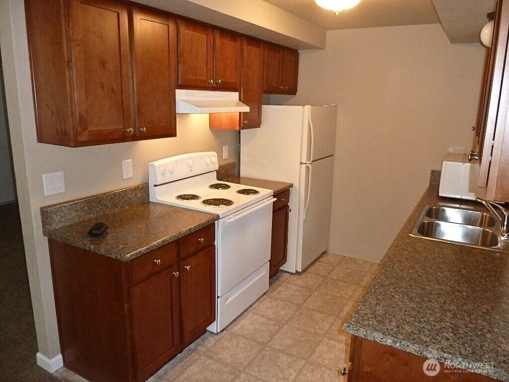 18332 Hurst Road Lynnwood WA 98037
