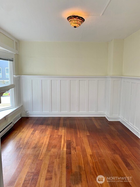 2258 14th Avenue W Seattle WA 98119