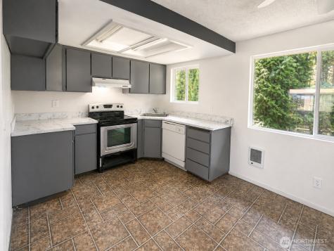 470 S River Avenue Buckley WA 98321