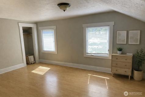 328 S Division Street Auburn WA 98001