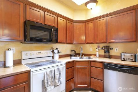 16 Valley Street Seattle WA 98109