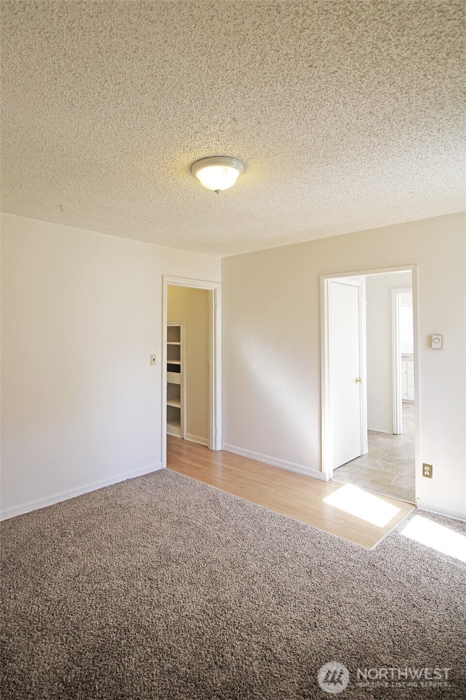 3119 Bridgeport Way W University Place WA 98466