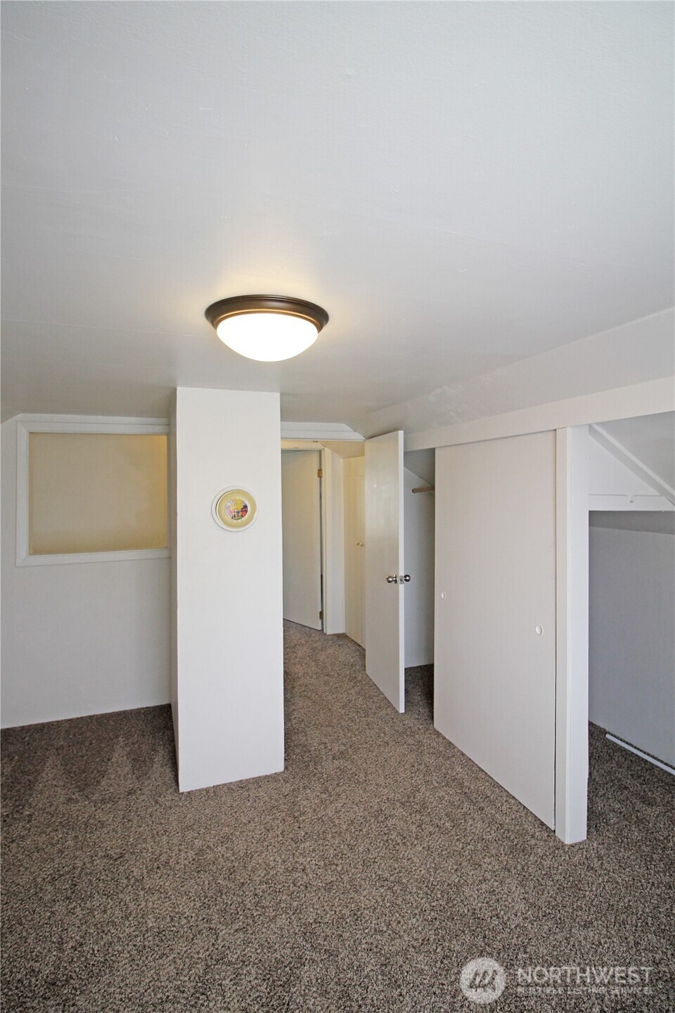 3119 Bridgeport Way W University Place WA 98466