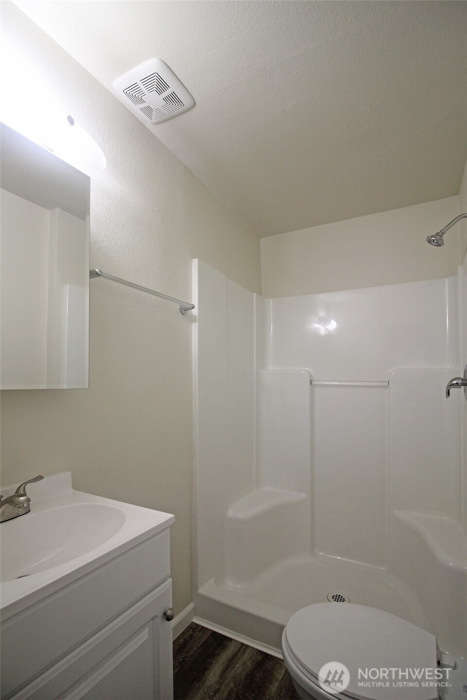 3119 Bridgeport Way W University Place WA 98466
