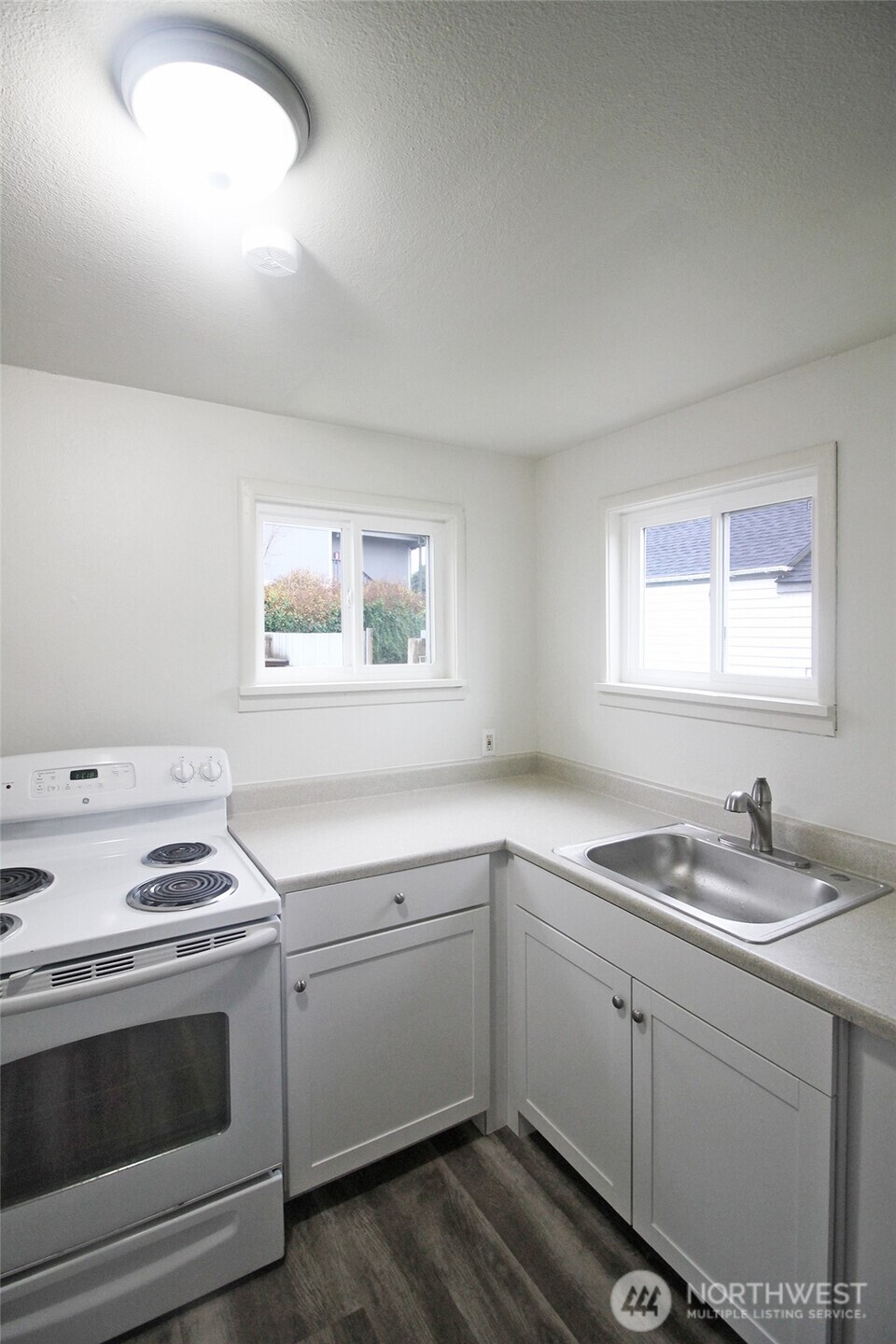 3119 Bridgeport Way W University Place WA 98466