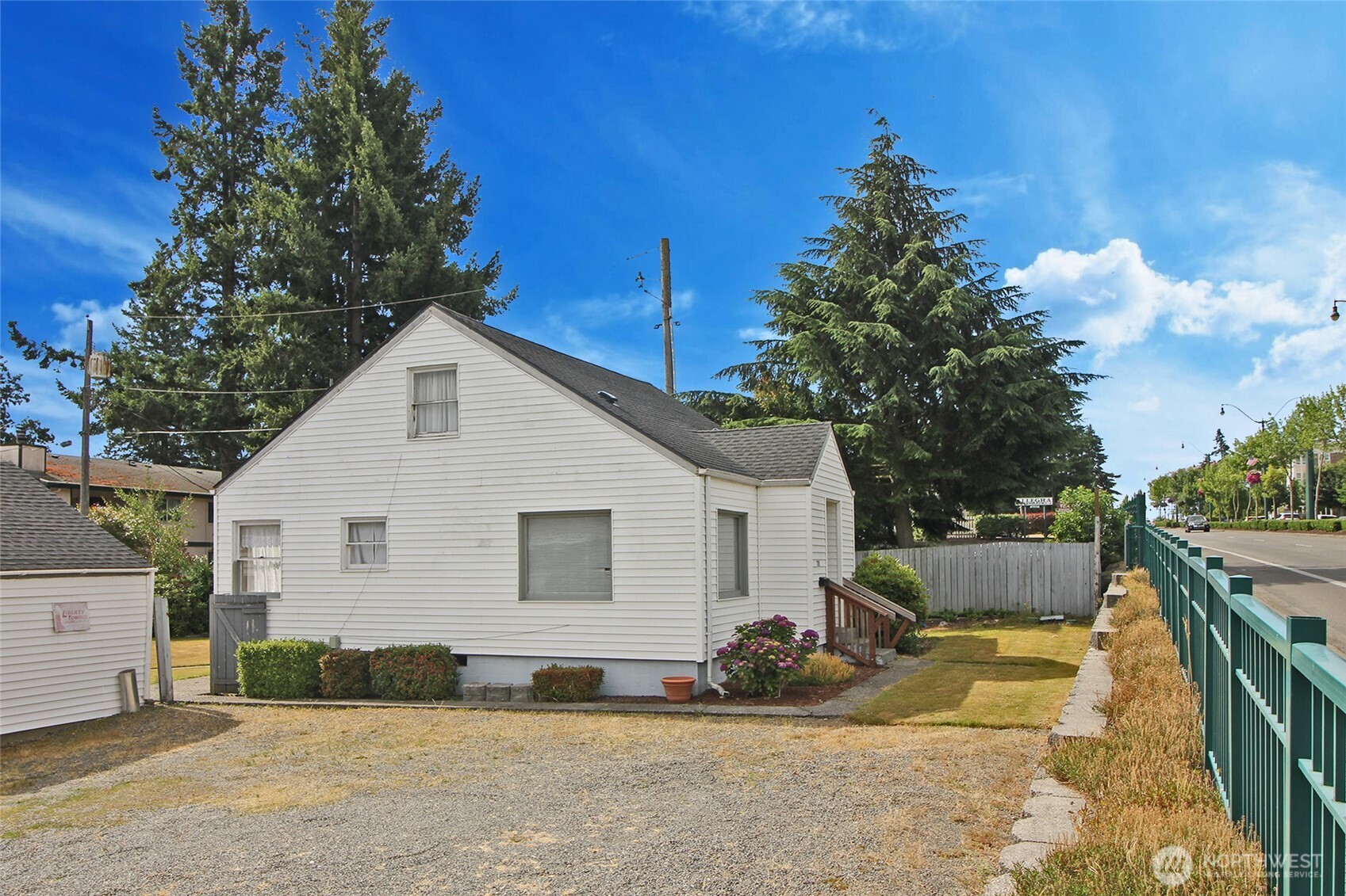 3119 Bridgeport Way W University Place WA 98466
