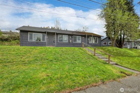 3326 - 3328 Halverson Avenue Bremerton WA 98310