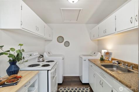 3326 - 3328 Halverson Avenue Bremerton WA 98310