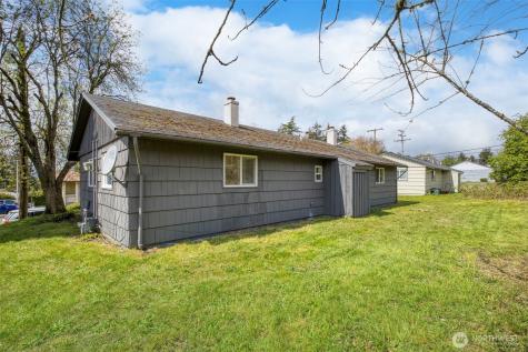 3326 - 3328 Halverson Avenue Bremerton WA 98310