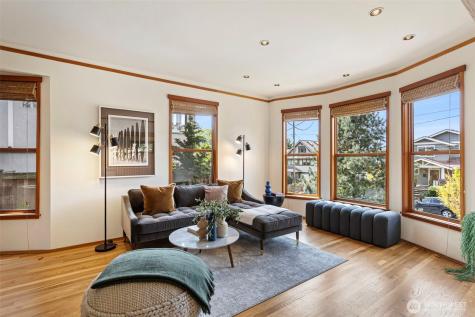 1524 10th Avenue W Seattle WA 98119