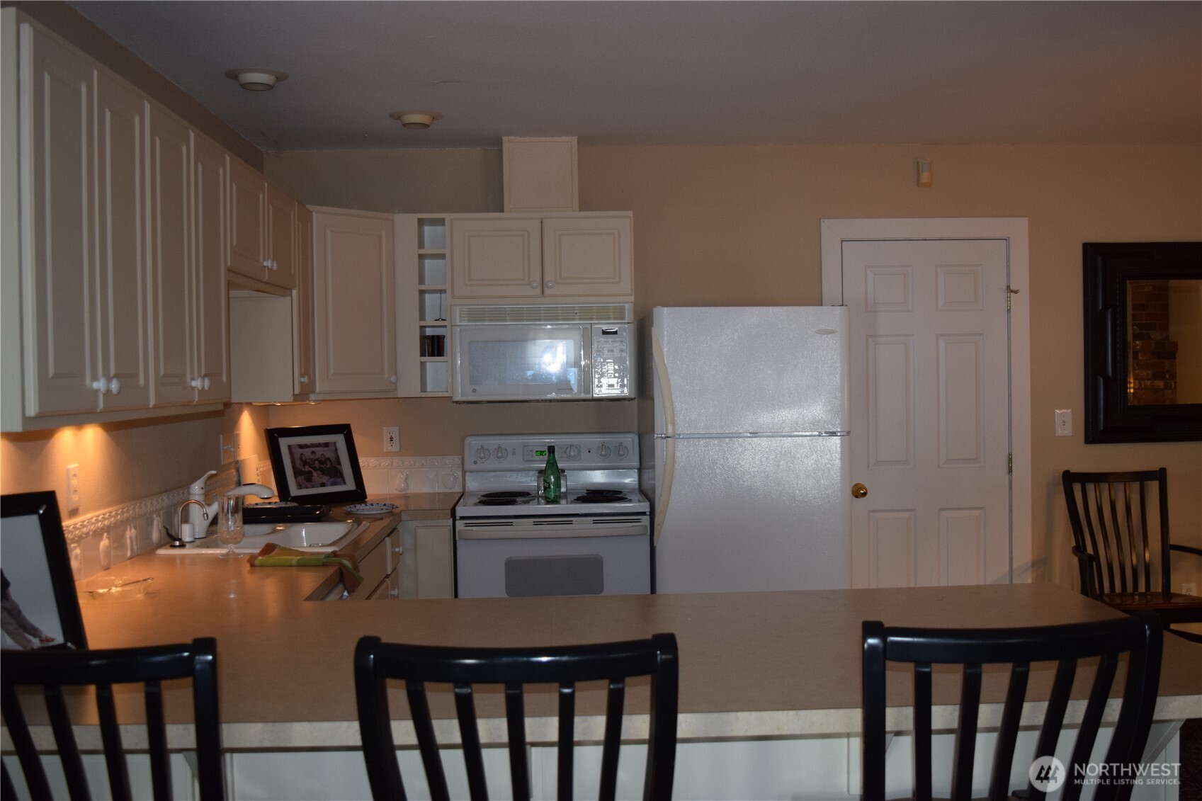 3538 Beach Drive E Port Orchard WA 98366